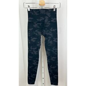 SPANX Look At Me Now Leggings Stretch Pull On Camo Camouflage Gray Size S